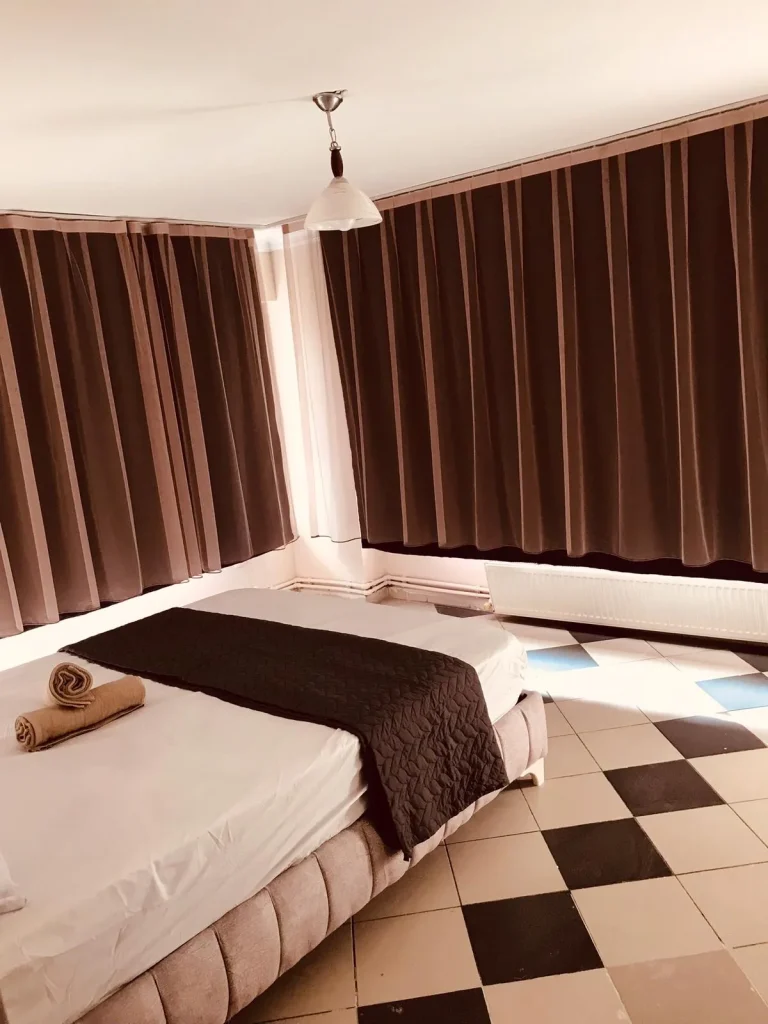 Aydınlık oda — Anka Suit Apart